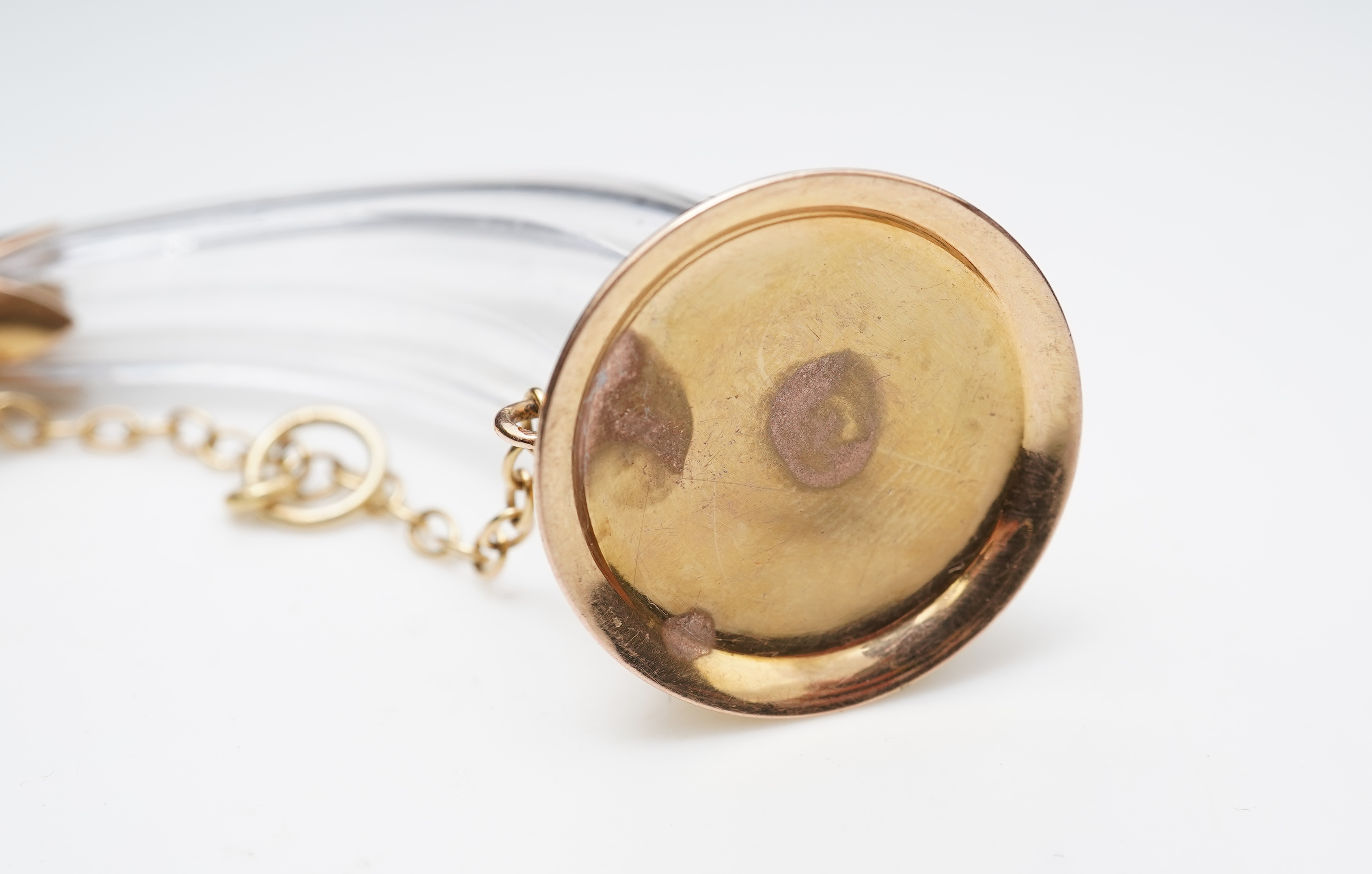 A gold and glass scent bottle, France, late 19th/early 20th century